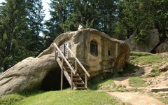 Resa Rumänien grotta munk.jpg