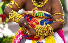 Traditionell Ashanti-dansare i Kumasi