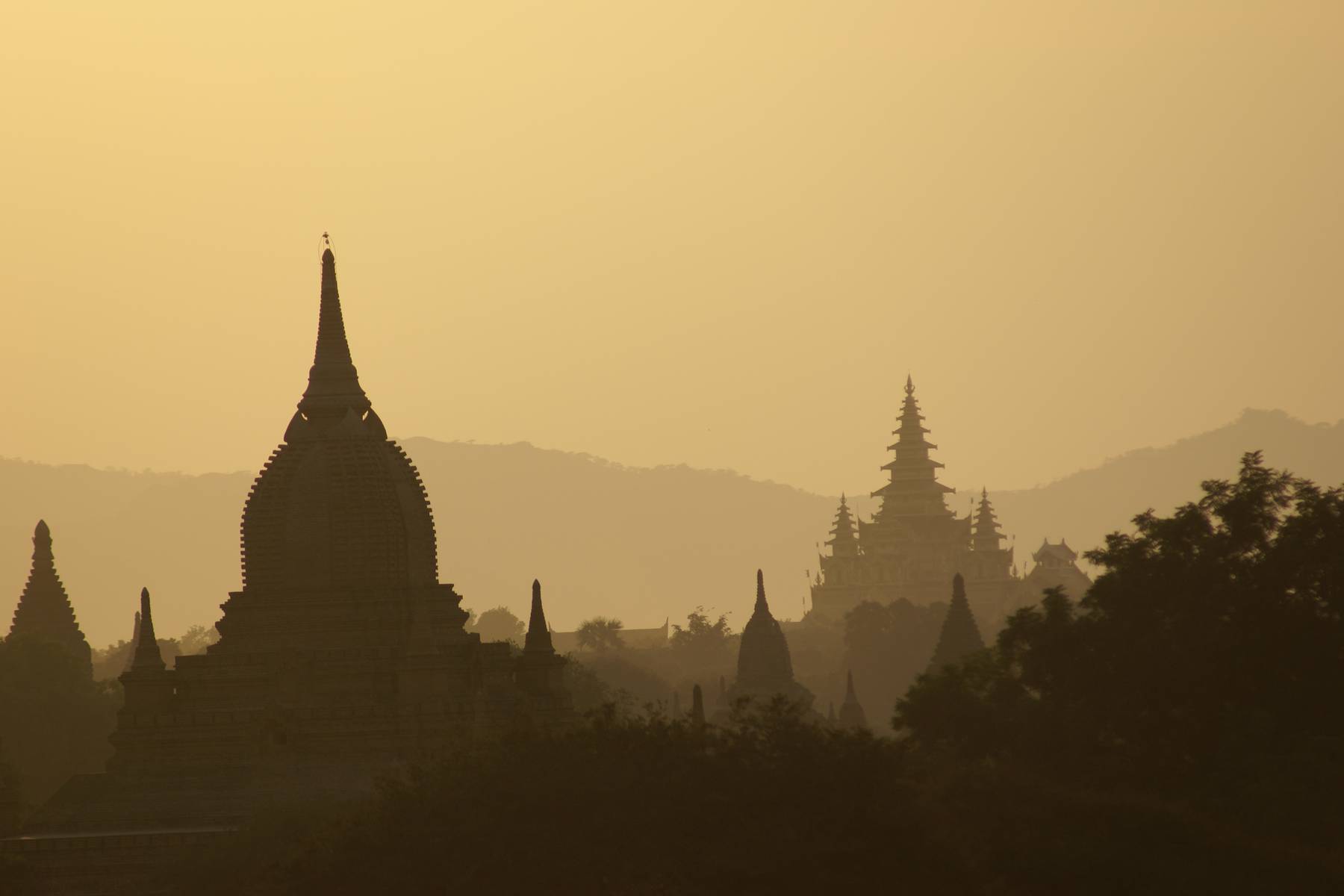 Magisk vi över Bagans pagoder